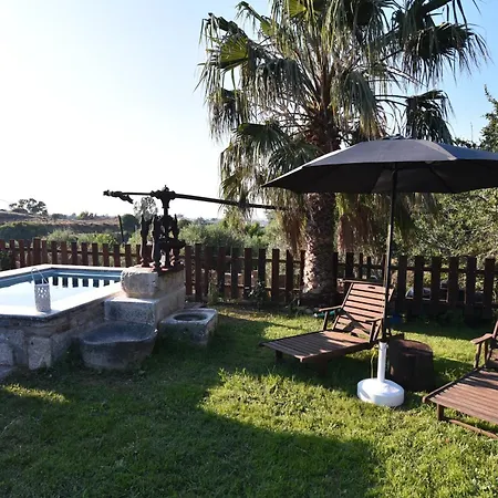Traditional With Swimming Pool, Lawn Yard And Bbq * Kosz