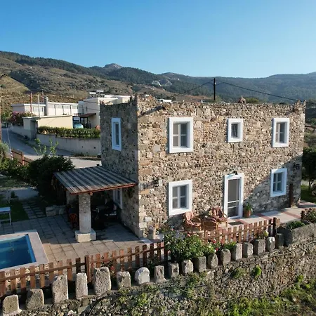 Traditional With Swimming Pool, Lawn Yard And Bbq Βίλα Κως Πόλη