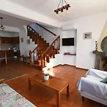 Traditional With Swimming Pool, Lawn Yard And Bbq * بلدة كوس