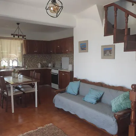 Traditional With Swimming Pool, Lawn Yard And Bbq * Miasto Kos